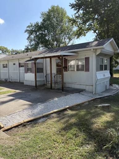Main picture of 336 W Jackson St