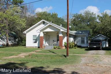 Main picture of 339 W 4th St