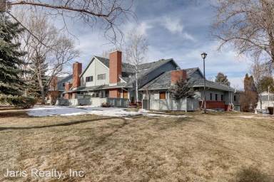 Main picture of 3096 E Long Cir S