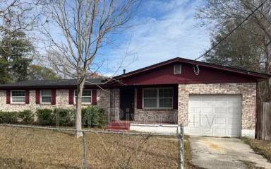 Main picture of 7411 John F Kennedy Dr W