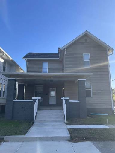 Main picture of 133 W Hendricks St