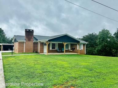 Main picture of 1022 Oak Grove Church Rd