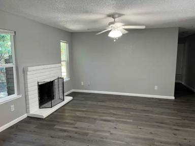 Main picture of 5641 Passero Way