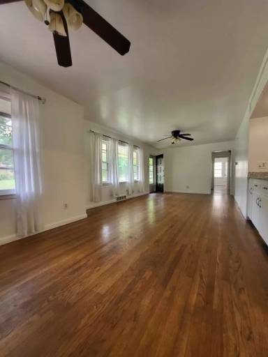 Main picture of 708 Elmwood Dr