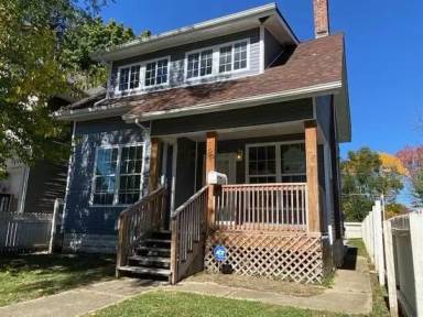 Main picture of 1202 E Whittier St
