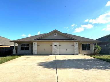 Main picture of 523 Kacie Dr