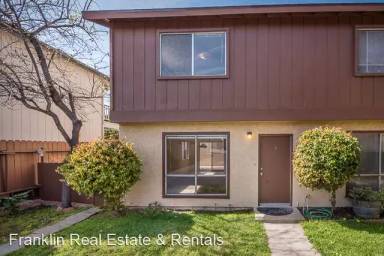 Main picture of 1085 Market Ave