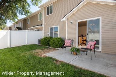 Main picture of 1101 S Barberry Pl