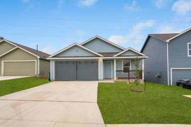 Main picture of 140 Wood Moss Dr