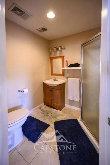 Main picture of 3 Ashby Ln