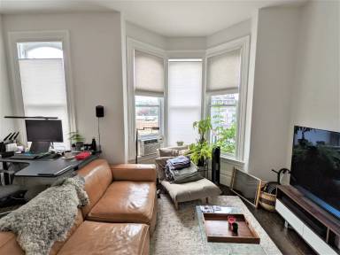 Main picture of 574 Grove St