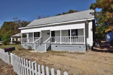 Main picture of 628 Nashville Rd