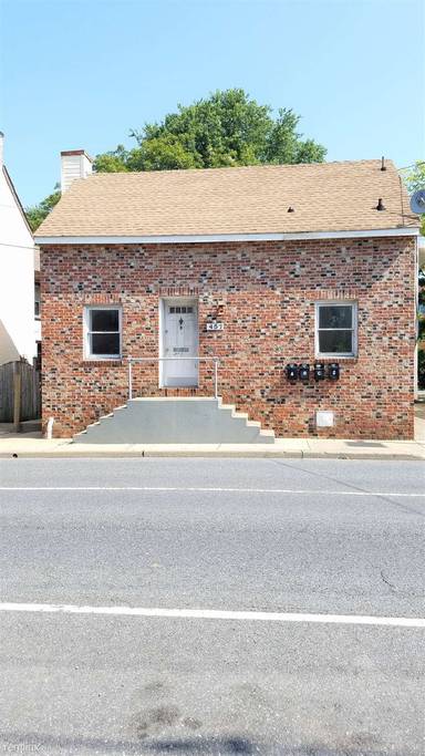 Main picture of 457 W South St