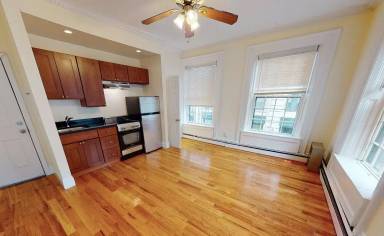 Main picture of 24 Joy St