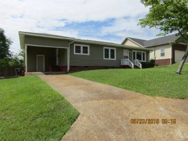 Main picture of 204 Kelly St