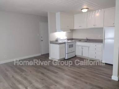 Main picture of 3689 Myrtle Ave