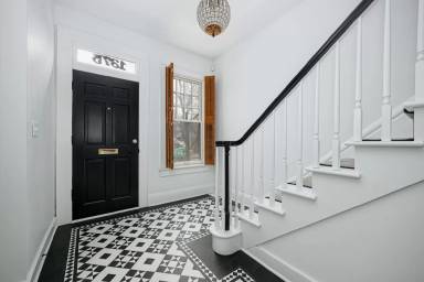 Main picture of 1375 Michigan Ave