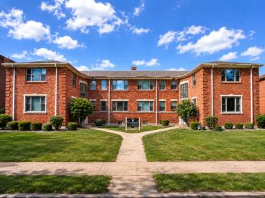 Main picture of 5925 Nagel Ave