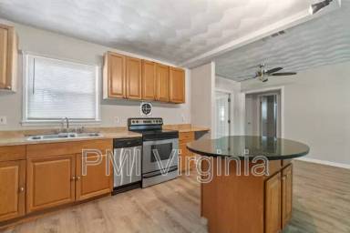 Main picture of 336 Dodge Dr