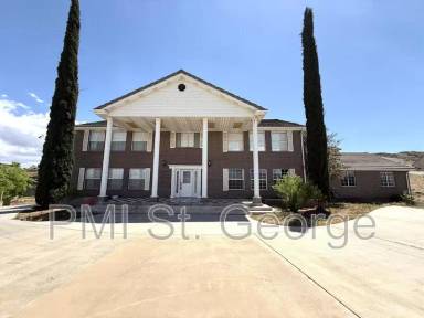 Main picture of 2506 W Grandview Dr