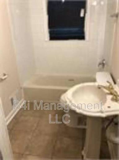 Main picture of 1422 Lincoln Rd