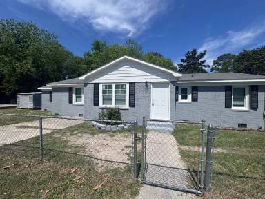 Main picture of 816 Prince St