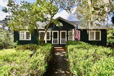 Main picture of 522 Talaflo St