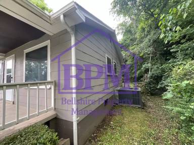 Main picture of 29 Waters Ave
