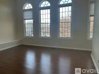 Main picture of 103 1/2 Louisiana Ave