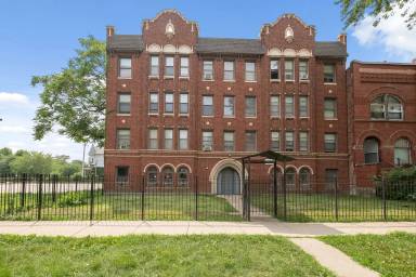 Main picture of 4344 S Ellis Ave