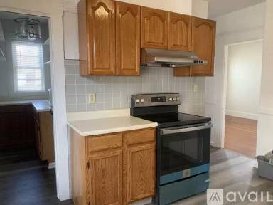 Main picture of 12 Greenwood Ave