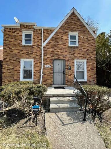 Main picture of 19254 Keystone St