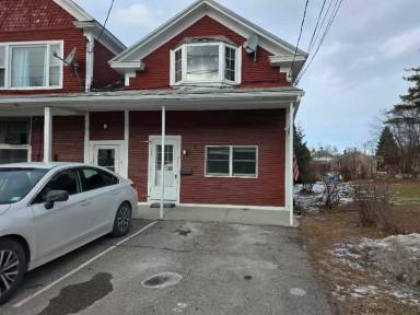 Main picture of 304 South St