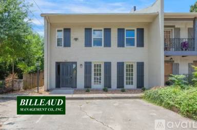 Main picture of 301 Kingston Dr