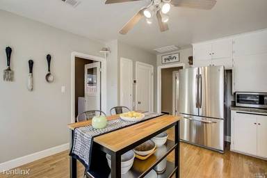 Main picture of 1256 Legion Ave
