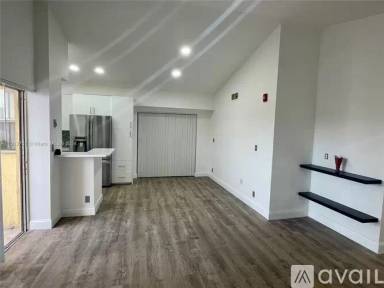Main picture of South Palm Place