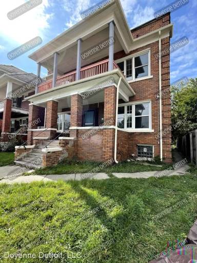 Main picture of 1565 W Grand Blvd