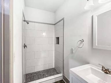 Main picture of 314 W 42nd St