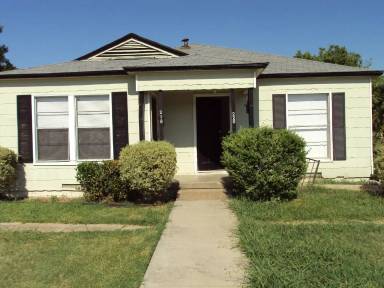 Main picture of 218 SE 13th St