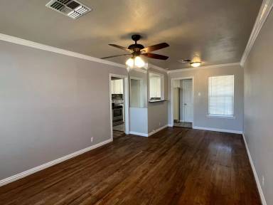 Main picture of 4941 Willowbrook Dr