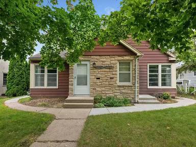 Main picture of 5504 Penn Ave S