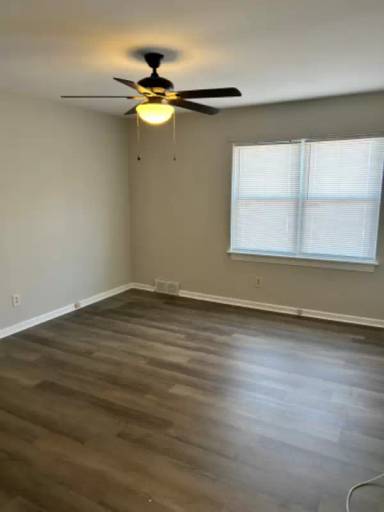 Main picture of 4427 Shelbyville Rd