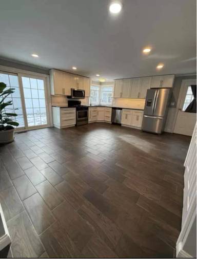 Main picture of 107 Elm Ave