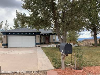 Main picture of 1032 W El Esperante Dr