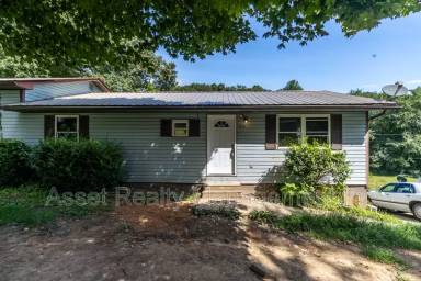 Main picture of 220 Pattie Gap Rd
