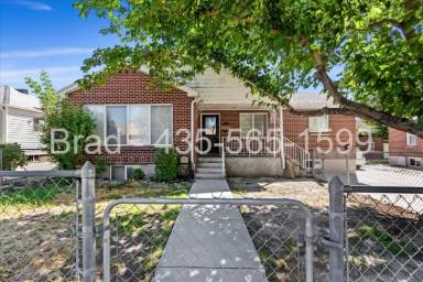 Main picture of 7819 S Oak St