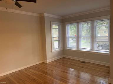 Main picture of 2500 W Pensacola Ave