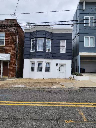 Main picture of 1436 46th St