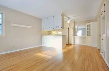 Main picture of 5752 Russell Ave S