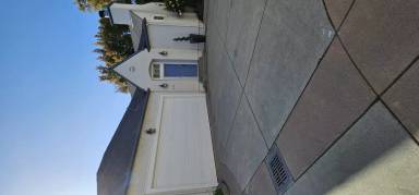 Main picture of 905 Nobel Dr